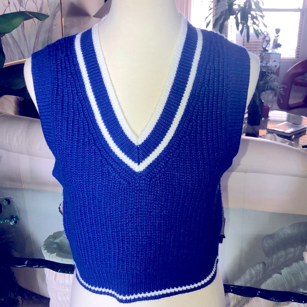 SZ S DIVIDED CROPPED VEST V NECK ROYAL BLUE WORN TWICE